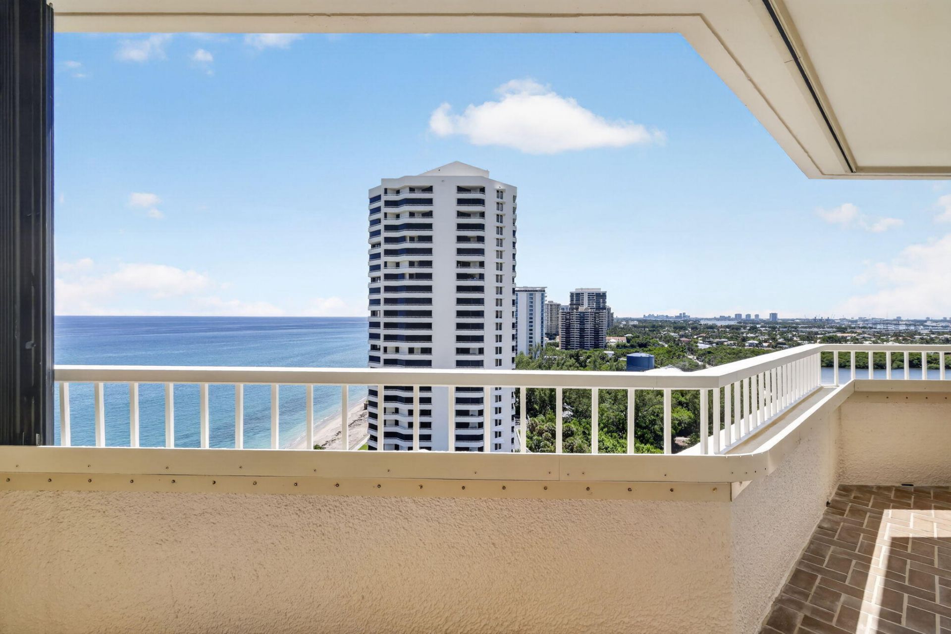 5080 N Ocean Drive, Unit 14-D, Singer Island, FL 33404 Photo