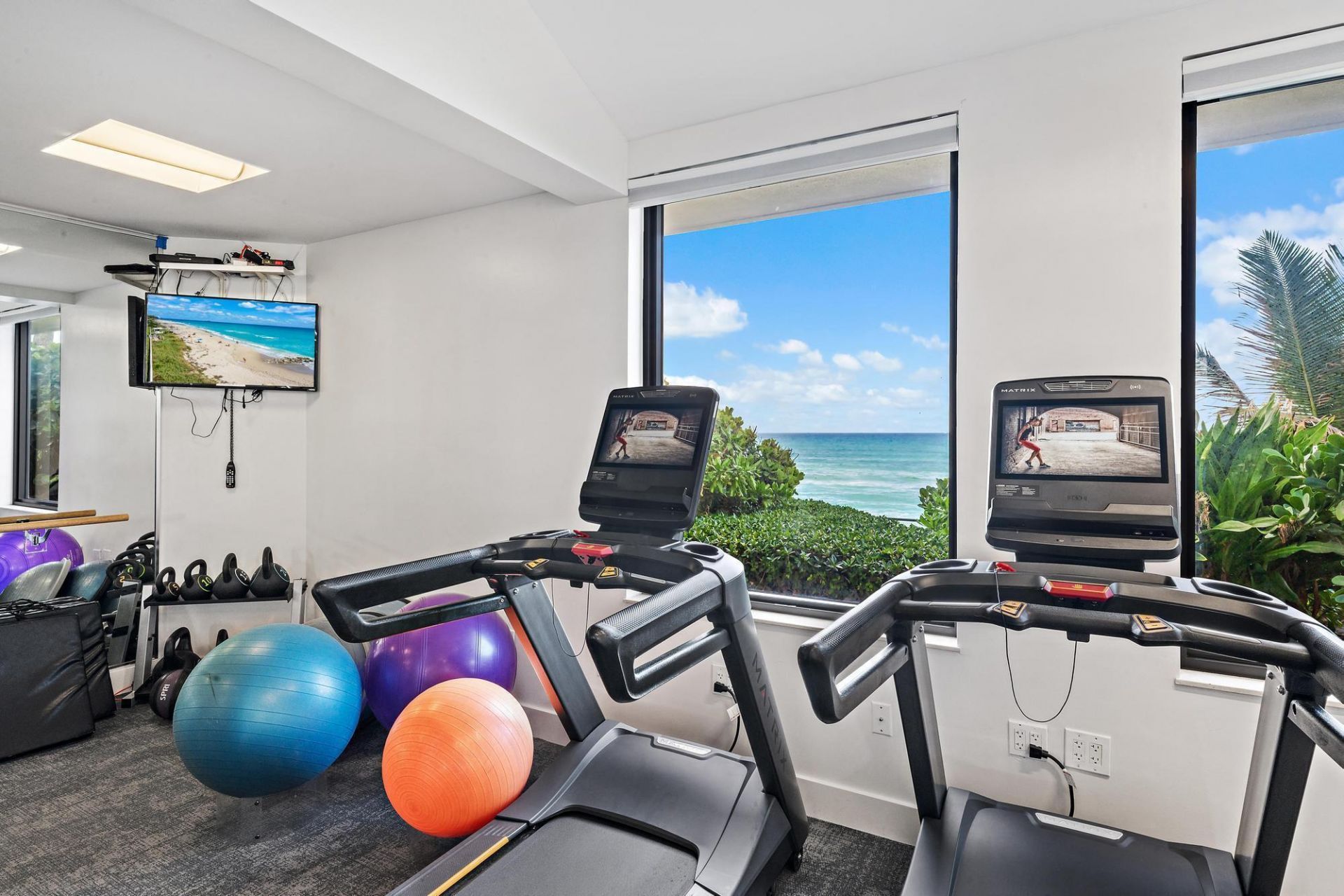 5080 N Ocean Drive, Unit 14-D, Singer Island, FL 33404 Photo
