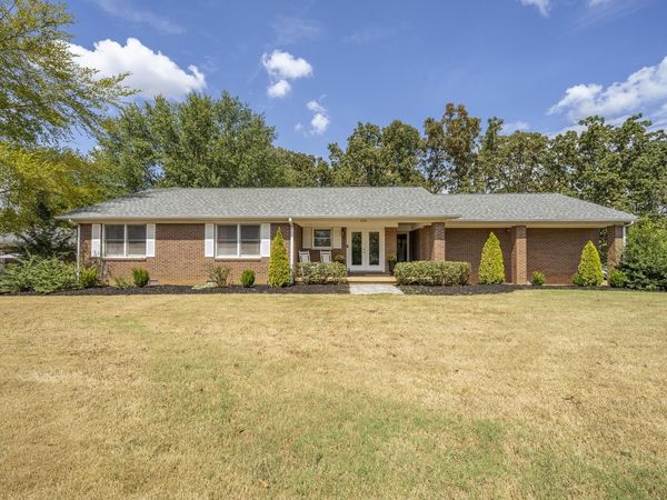 520 BOWEN DR, Savannah, TN 38372