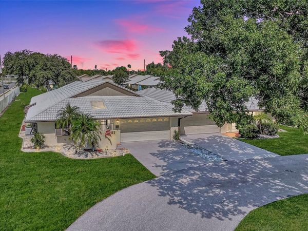 57 SANDSTONE CIRCLE, VENICE, FL 34293