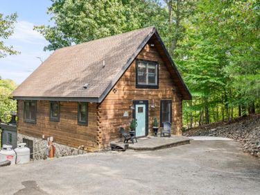 710 Forest Lawn Drive, Moneta, VA 24121