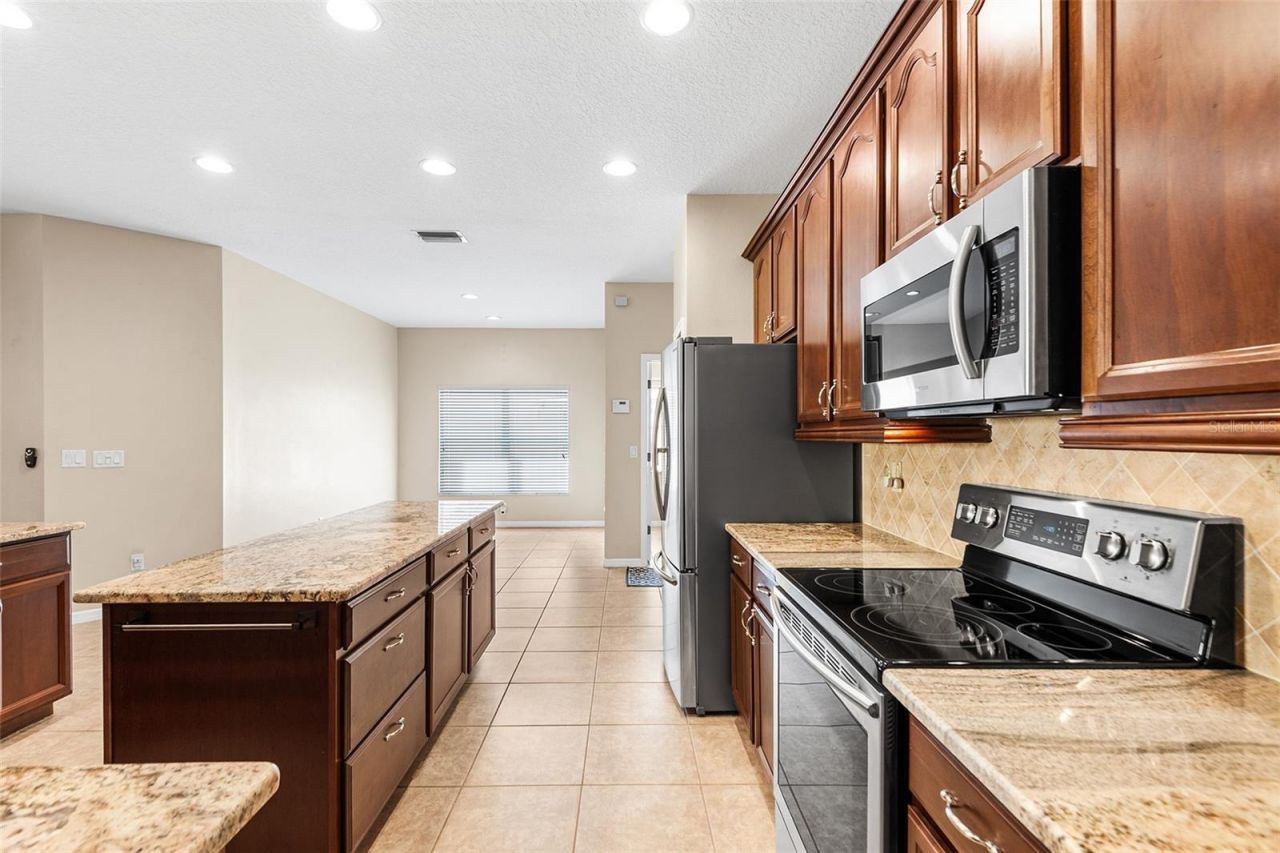 443 York Dale Drive, Ruskin, FL 33570 Photo