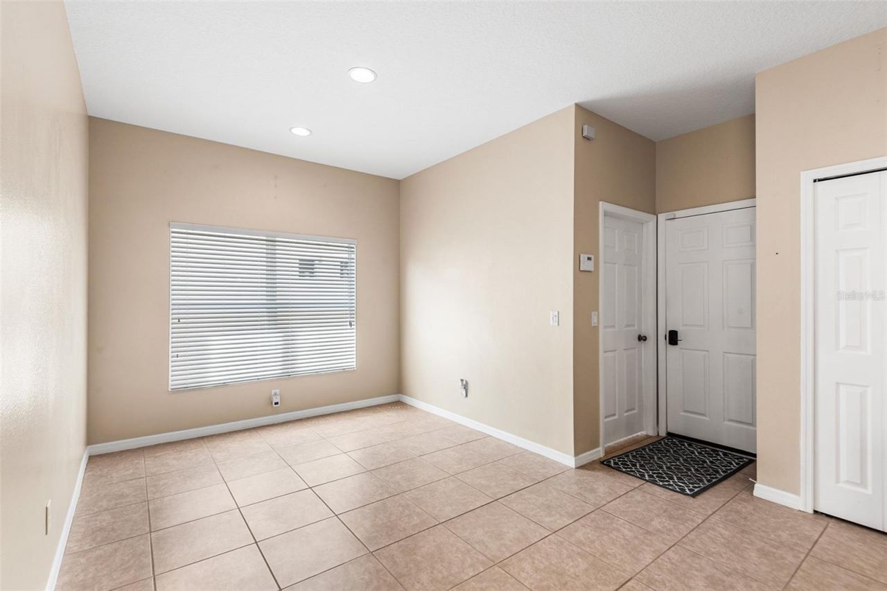 443 York Dale Drive, Ruskin, FL 33570 Photo