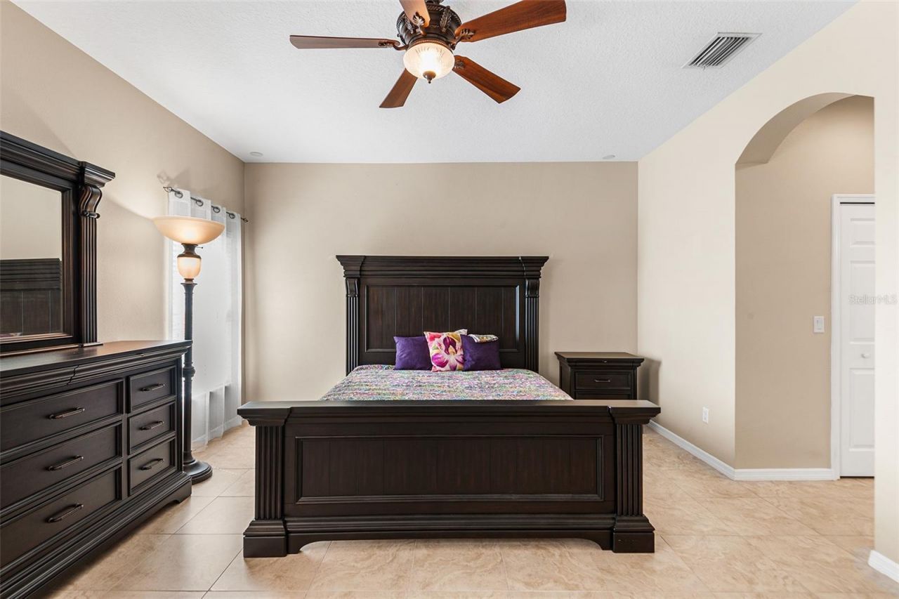 443 York Dale Drive, Ruskin, FL 33570 Photo