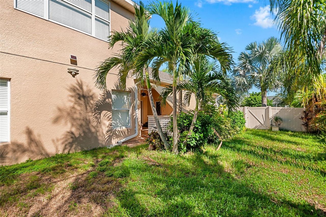 443 York Dale Drive, Ruskin, FL 33570 Photo