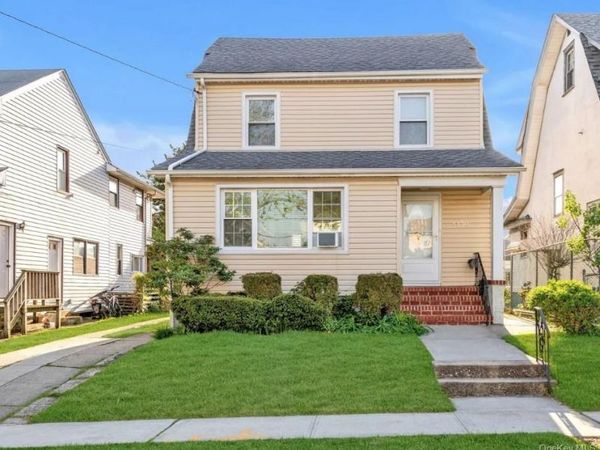 8450 159th Street , Jamaica, NY 11432