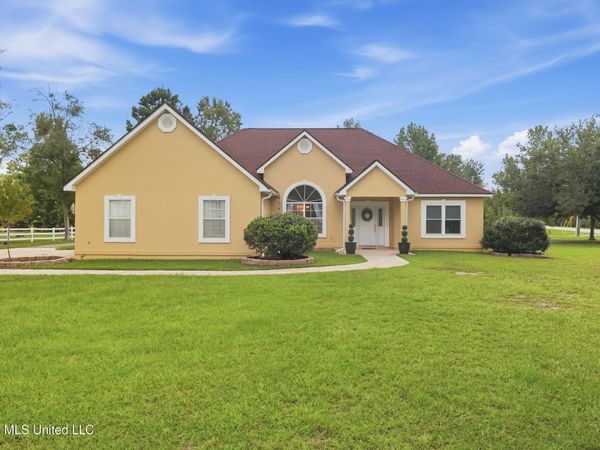 3253 Cypress Creek Drive, D'Iberville, MS 39540