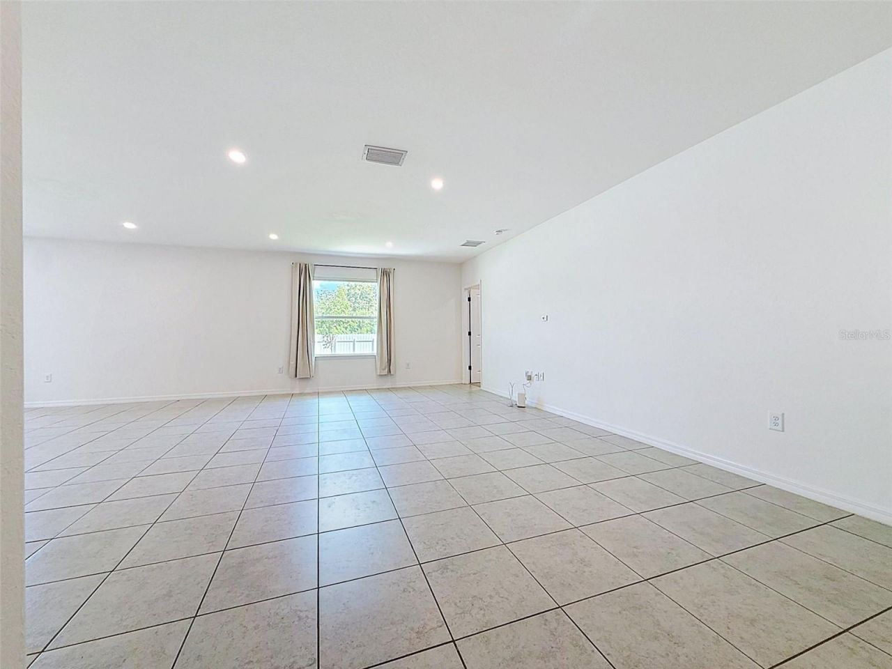 805 Whispering Pines Road, Cape Coral, FL 33993 Photo