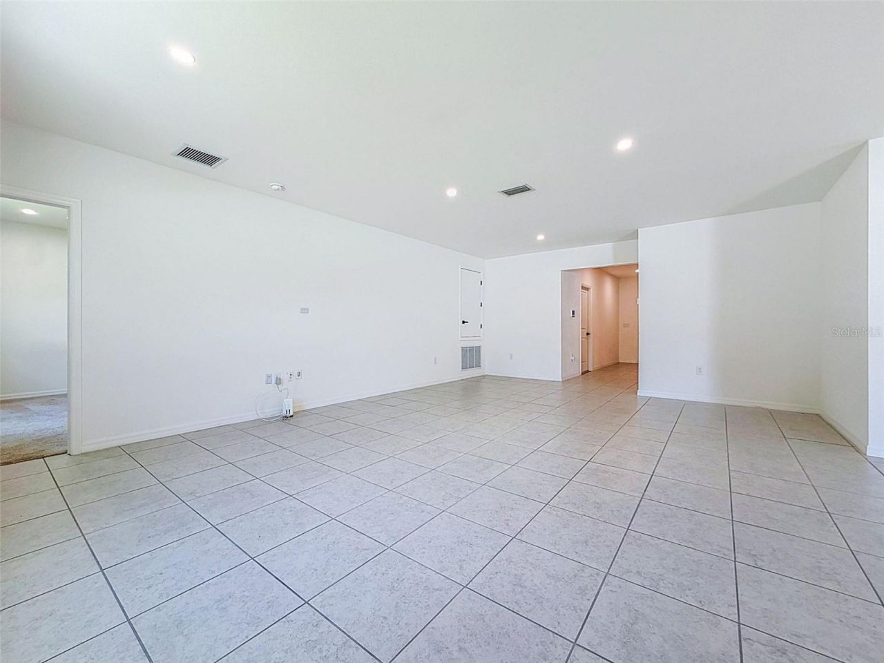 805 Whispering Pines Road, Cape Coral, FL 33993 Photo