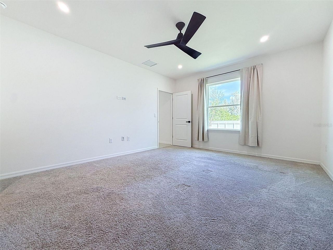 805 Whispering Pines Road, Cape Coral, FL 33993 Photo
