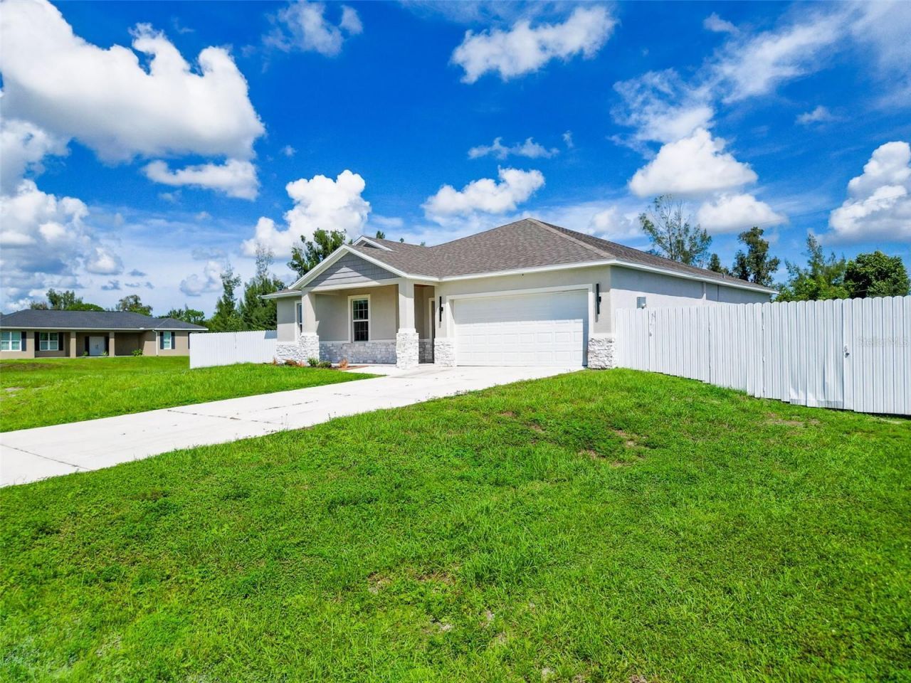 805 Whispering Pines Road, Cape Coral, FL 33993 Photo