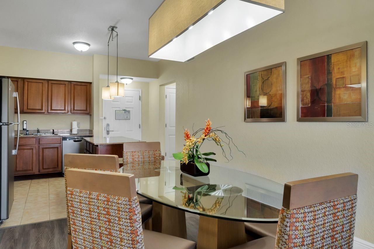 12538 Floridays Resort Drive, Unit 604C, Orlando, FL 32821 Photo
