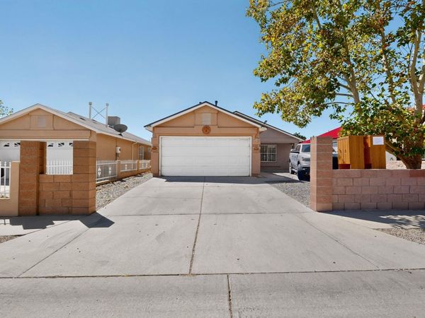 7304 Rainmaker Road SW, Albuquerque, NM 87121