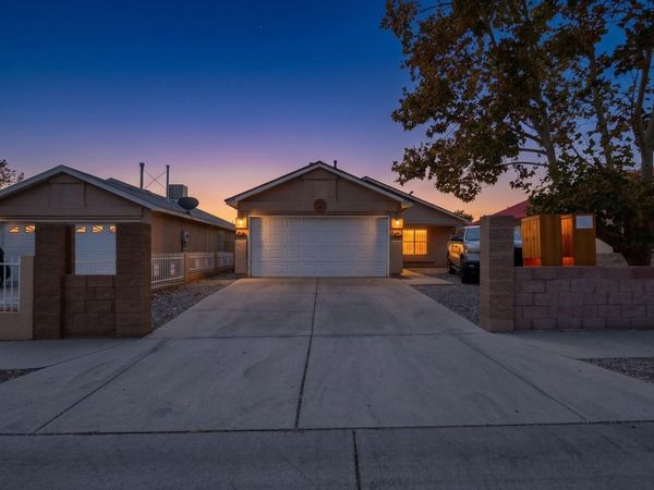 7304 Rainmaker Road SW, Albuquerque, NM 87121