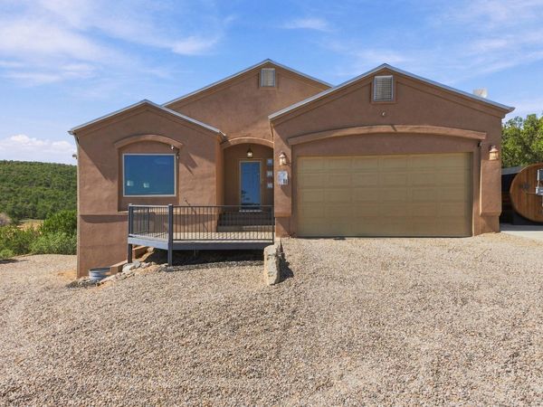 11 Estribor Court , Edgewood, NM 87015
