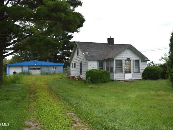 8843 Manore Road, Grand Rapids, OH 43522