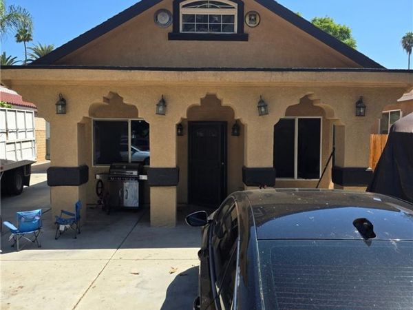 6754 Palm Avenue, Riverside, CA 92506