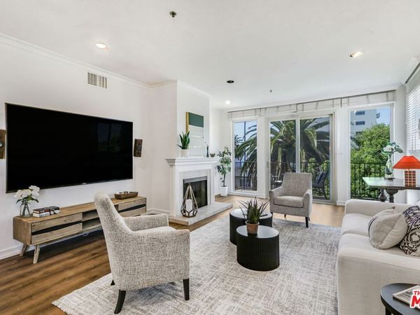 211 California Avenue, Unit 501, Santa Monica, CA 90403