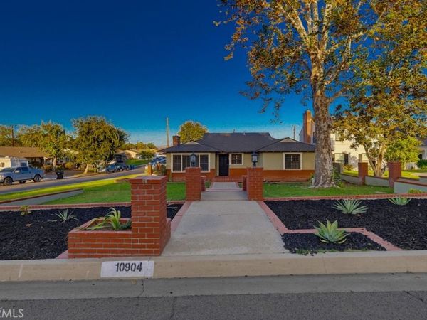 10904 La Mirada Boulevard, Whittier, CA 90604