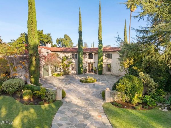 1290 Hillcrest Avenue, Pasadena, CA 91106