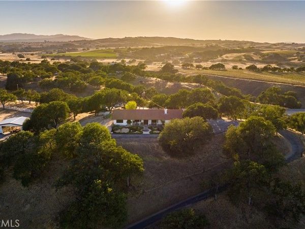 7485 Monterey, Paso Robles, CA 93446
