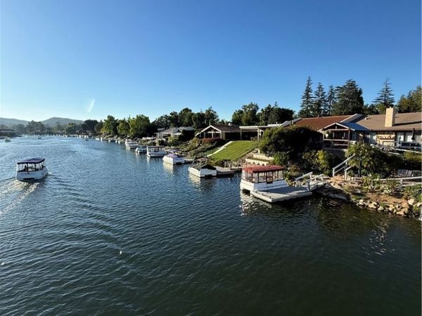 3935 Fairbreeze Circle, Westlake Village, CA 91361