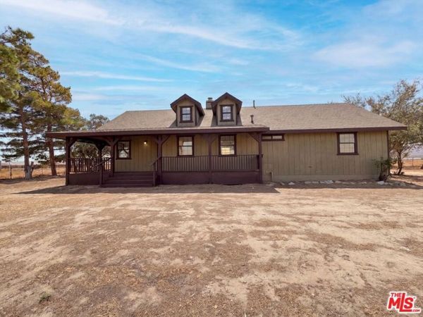 2359 100th Street, Rosamond, CA 93560