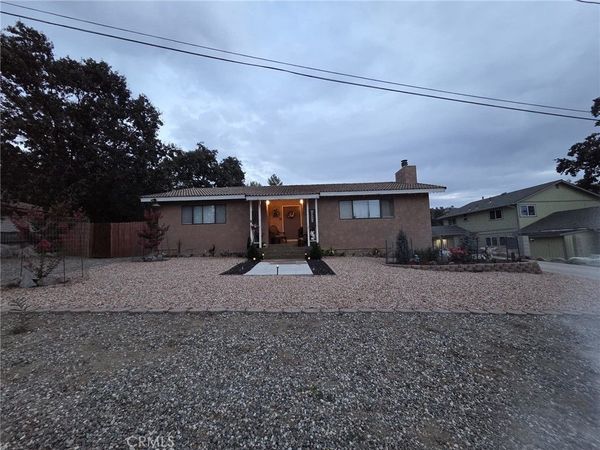 17820 Hambletonian Drive, Tehachapi, CA 93561