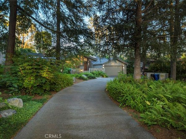 5128 Hillard, La Canada Flintridge, CA 91011