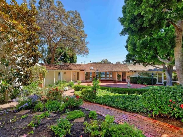 7755 Ludington Place, La Jolla, CA 92037