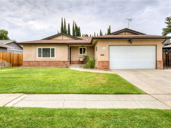 1488 E Los Altos, Fresno, CA 93710