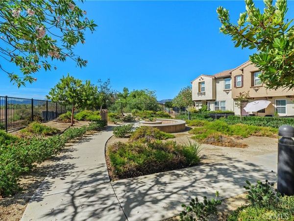 40410 Calle Real, Murrieta, CA 92563