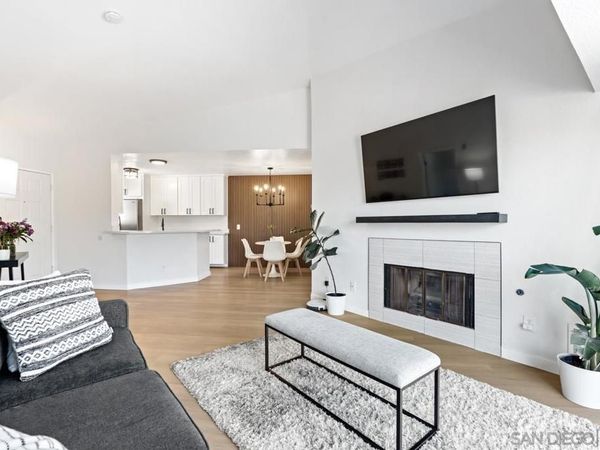 7048 Camino Degrazia, Unit 237, San Diego, CA 92111
