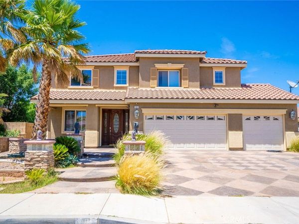 1861 Hideaway Place, Palmdale, CA 93551
