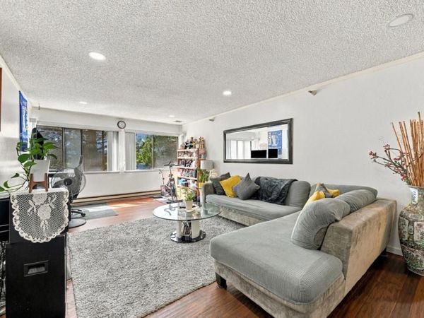 240 N Bayshore Boulevard, Unit 307, San Mateo, CA 94401