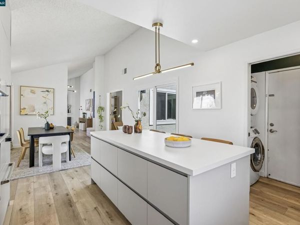 4893 Shadowfalls Dr, Martinez, CA 94553