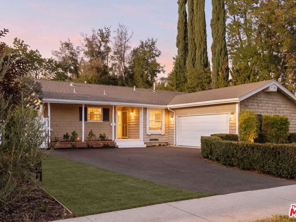22251 Kittridge Street, Los Angeles, CA 91303