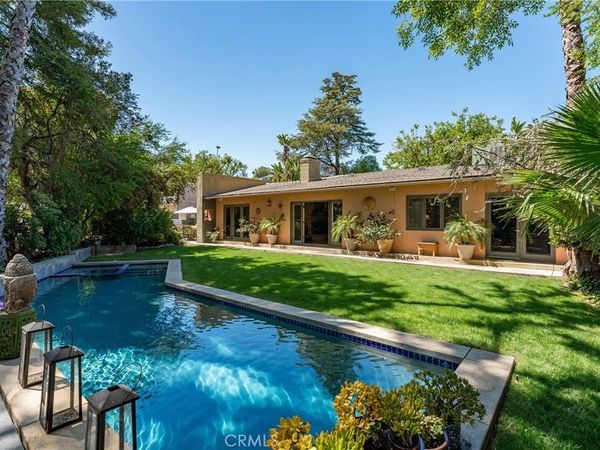 4956 Hood Drive, Woodland Hills, CA 91364