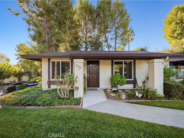 19508 Avenue Of The Oaks, Newhall, CA 91321