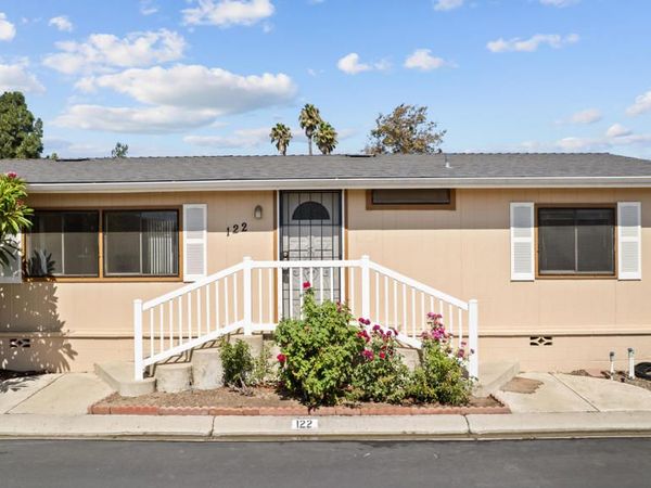 975 W Telegraph Road, Unit 122, Santa Paula, CA 93060