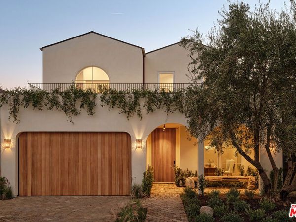 411 N Bowling Green Way, Los Angeles, CA 90049