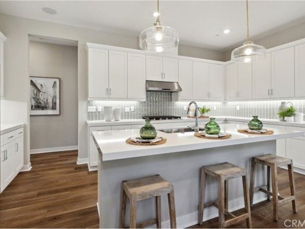 24556 Camino Canoa, Valencia, CA 91354