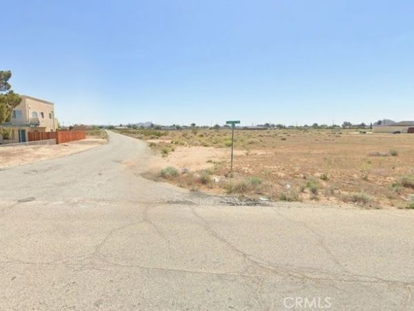 8715 Walpole Avenue, California City, CA 93505