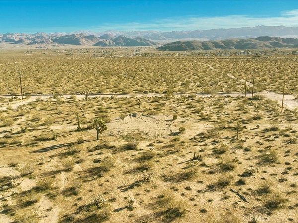 4084 Ocean Avenue, Joshua Tree, CA 92252
