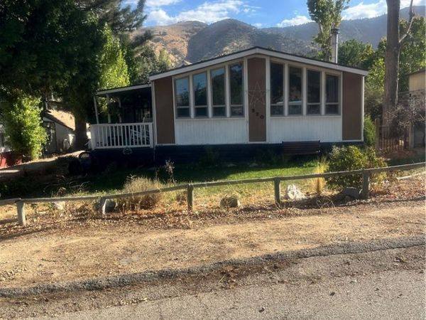 820 Yosemite, Lebec, CA 93243