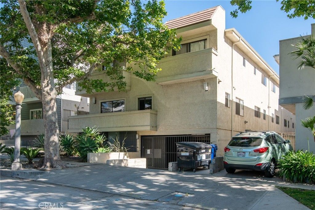 14450 Benefit Street, Unit 2, Sherman Oaks, CA 91423 Main Photo