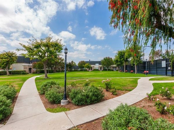 19111 Hamlin St., Unit 1, Reseda, CA 91335