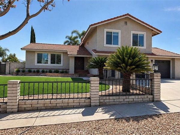 113 Cascade, Redlands, CA 92373
