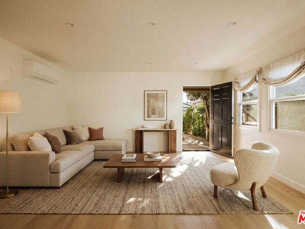 244 Dimmick Avenue, Los Angeles, CA 90291