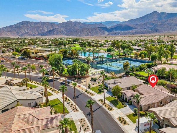 60585 Desert Rose Drive, La Quinta, CA 92253